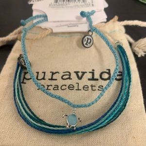 EXCLUSIVE Puravida Turtle + Original